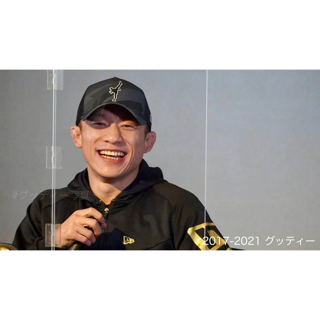 のインスタグラム：「ㅤ ㅤ ㅤ 日本の至宝　カッコいいよね！！ ㅤ ㅤ 第4回 #ファンミーティング #堀口恭司 選手 #ファン思い #RIZIN #グッティー写真 #待ち受けにどうぞ」