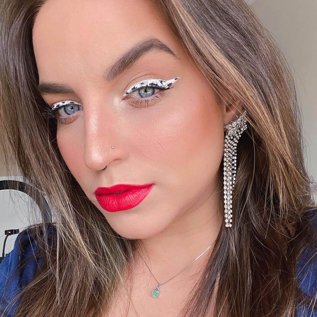 Bruna Unzuetaのインスタグラム：「🐮」