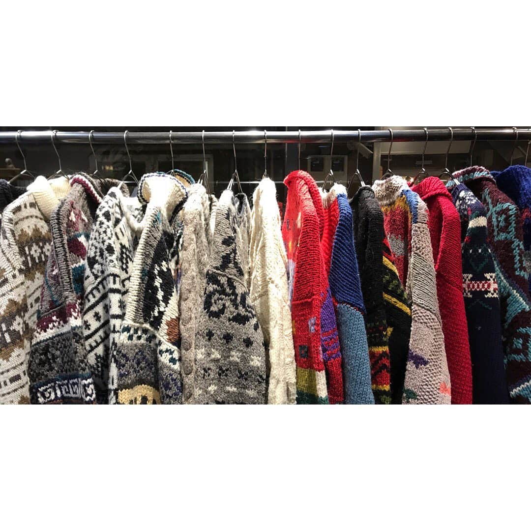 のインスタグラム：「【2021 NEW ARRIVALS】﻿ 年始初売りは沢山のご来店誠にありがとうございました。﻿ ﻿ 新たに厳選した今すぐ使えるアイテムを﻿ メンズ/レディース共に大量入荷です。﻿ ﻿ また、店内一部は最大40%OFFの﻿ NEW YEAR SALEも行っております!﻿ ﻿ 皆様のご来店心よりお待ちししております。﻿ ﻿ #dracaena_kichijoji#古着屋ドラセナ#ドラセナ#古着#sigma #kichijoji #vintagefashion #fashion#vintagestore#vintage#used#vintageclothing #military #vintagemilitary #newyear #newyearsale」