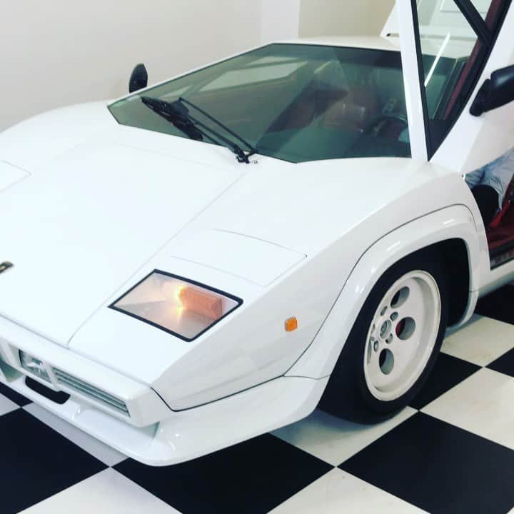 のインスタグラム：「ロマンの塊 #ランボルギーニ #カウンタックlp500s」