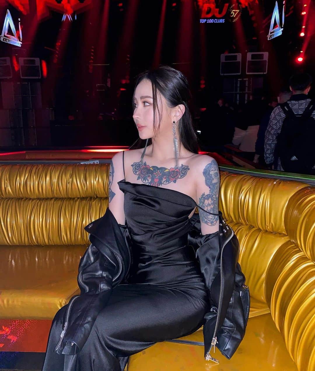 Abby Chenのインスタグラム：「30歲生日快樂🎂 這一年這一天我期待很久了！ #birthdaygirl」