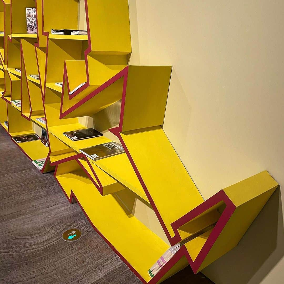 osgemeosさんのインスタグラム写真 - (osgemeosInstagram)「SHELF installations in “ You Are My Guest” at the Fosun foundation in Shanghai, China.  “You are my guest” is an exhibition that has been traveling through Asia and now arrives in Shanghai, with some news.  If you can go, the information is on the Foundation's website. Covid-19 safety protocol are in place.  www.fosunfoundation.com ARMÁRIO instalação  “You Are My Guest” na Fosun foundation, em Shangai na China. “You are my guest” é uma exposição que vem itinerando pela Ásia e agora chega a Shangai, com algumas novidades. Quem puder ir, as informações estão no site da Fundação. Os protocolos de segurança contra a Covid 19 estão sendo mantidos. www.fosunfoundation.com  @lehmannmaupin」1月8日 0時42分 - osgemeos