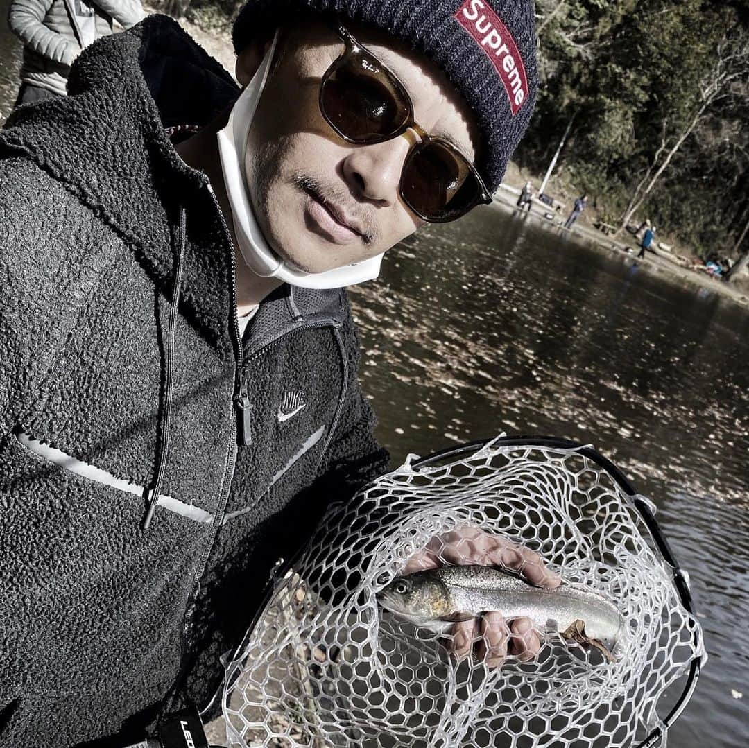 佐々木洋平さんのインスタグラム写真 - (佐々木洋平Instagram)「今日は成田のジョイバレーに行ってきたぜ  なかなかの厳しい感じでした  俺はまだまだだ  YouTubeにアップされるので  チェックしてねん  #トラウト  #trout  #troutfishing」1月7日 16時20分 - panicrew_yohey