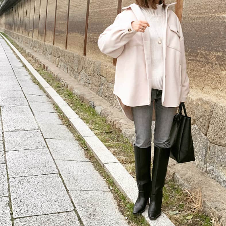 ree_mstorynさんのインスタグラム写真 - (ree_mstorynInstagram)「#coordinate  冬休み最後に 娘ちゃんと法隆寺の横にある カフェでテォータイム♡ オープン当初から お世話になっているオーナーご夫妻の あったかい雰囲気が落ち着く ほっこりカフェ　 かわいいロボット君にも 癒されます♡ ・ ・ #cafe #cafestagram #horyuji #nara #カフェ #カフェ巡り #奈良カフェ #法隆寺カフェ #カフェこもど #ootd #ootd_kob #locari #locari_fashion #ponte_fashion #大人カジュアル #プチプラコーデ #cpoジャケット #しまむら購入品 #ロングブーツ #hm #handm #youngandolsen #chiekoplus #vsco #vscam」1月7日 17時01分 - ree_mstoryn