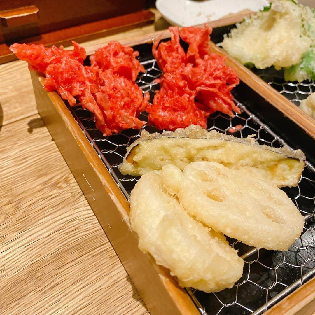 金巻ともこのグルメインスタ