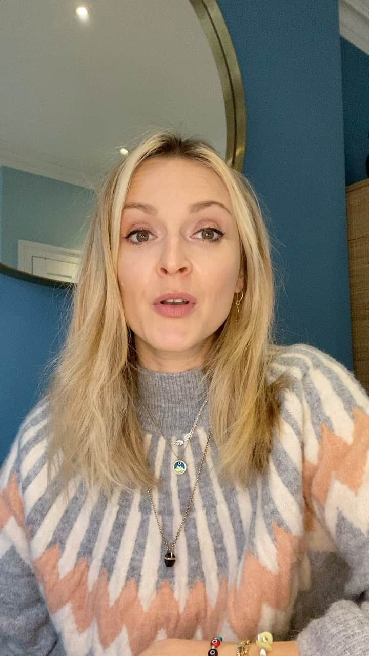 ファーン・コットンのインスタグラム：「I hope this book helps. Out today x」