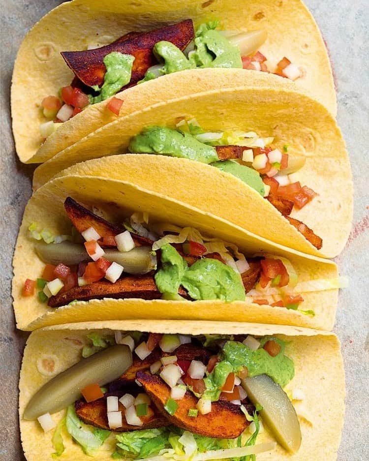 ナイジェラ・ローソンさんのインスタグラム写真 - (ナイジェラ・ローソンInstagram)「#RecipeOfTheDay is Sweet Potato Tacos with avocado and coriander/cilantro sauce and a tomato and pear relish, and I commend it to you. (And, should it be of interest to you, it also happens to be #vegan)  .  And to get the recipe, either go to nigella.com or click on link in bio. What I mean by this, is that you tap on my name, which will take you to a page that has a link on it that says www.nigella.com/instagram. When you click on this link, it will take you to a page of photographs: click on the photograph you have want the recipe of and you will be taken to it!  . Photograph by Jonathan Lovekin #veganuary #atmytable」1月7日 18時53分 - nigellalawson