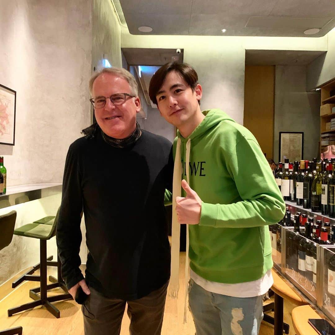 ニックン（2PM）のインスタグラム：「With @james.suckling ! The reason why I signed up for the Master Class! What a great afternoon! . . Thank you #LOEWEtotoro」