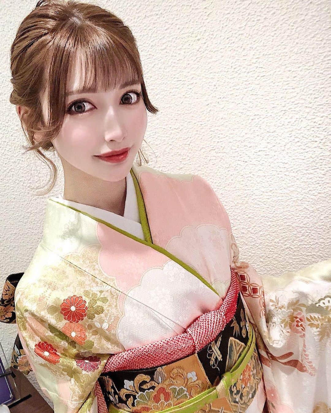 MIKIRUNのインスタグラム：「2021🐮♡♡」