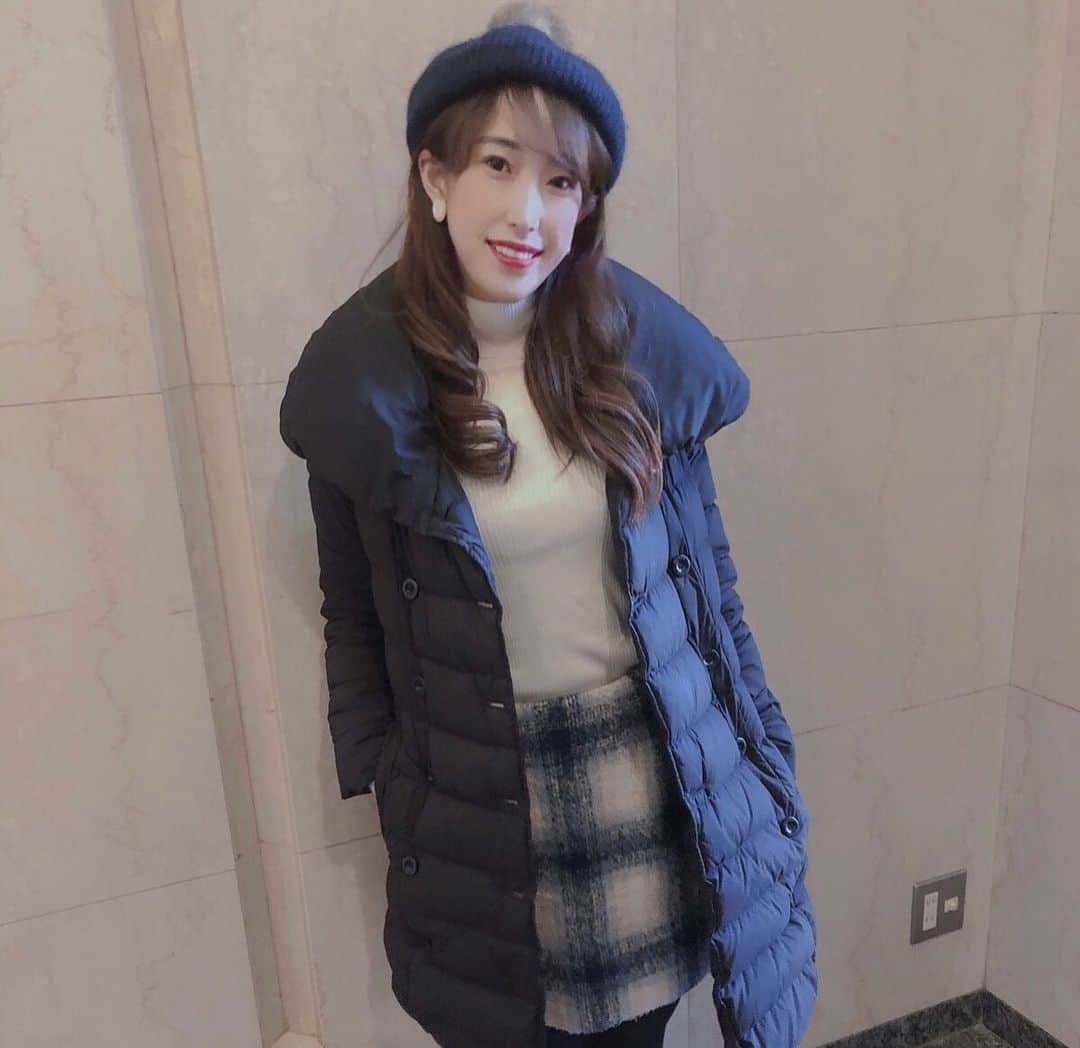 近藤夏奈のインスタグラム：「﻿ 初詣コーデ⛩﻿ 今年は密を避けて行ってきました🌿﻿ ﻿ ﻿ 明日は新年初の﻿ #ウメダfmbehappy789﻿ 『Be sports friday』🧘‍♀️﻿ 午後5時から7時🕔ラジオ2時間生放送です🗣﻿ ﻿ ﻿ 明日のメッセージテーマは﻿ 『2021年の目標、やってみたい事』です📩﻿ ﻿ ﻿ 今、あなたが聴きたい曲と共に﻿ メッセージおまちしてます🙋‍♀️🌈﻿ ＊番組名『Be sports friday』を選択してね🏃‍♀️﻿ .﻿ .﻿  #ウメダfm#ラジオ#生放送#ラジオパーソナリティー  #リポーター#フリーアナウンサー」