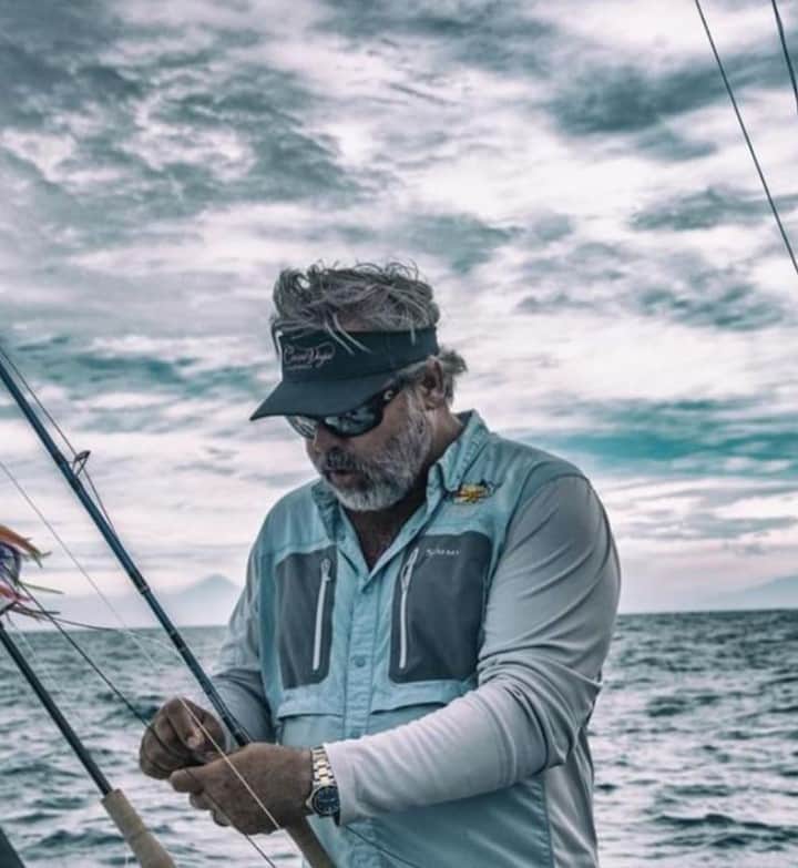 Costa Sunglassesのインスタグラム：「A true legend… Our hearts are heavy to learn of the passing of @captchrissheeder. His spirit of adventure and passion for the water will be greatly missed, but his legacy will live on as an inspiration to #SeeWhatsOutThere.」