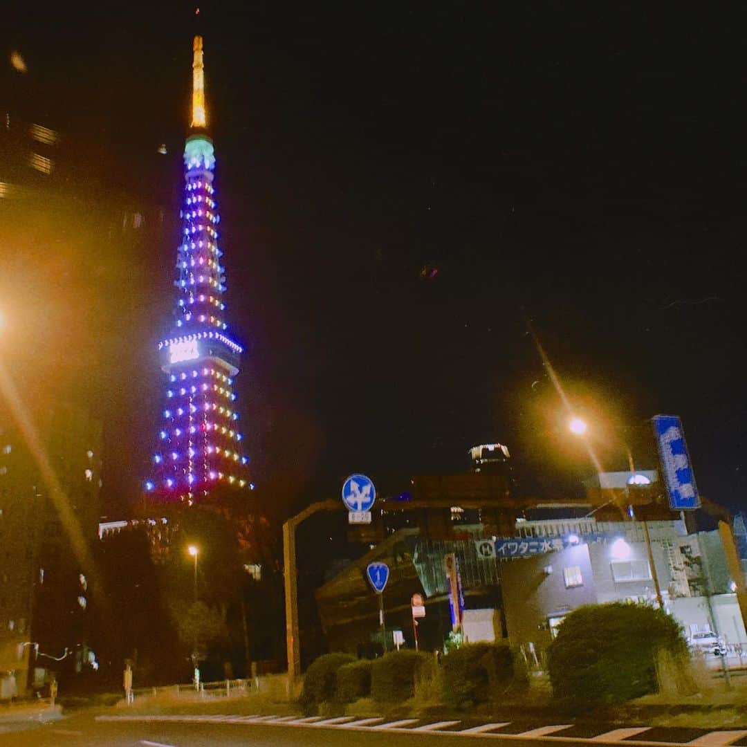 のインスタグラム：「🌈」