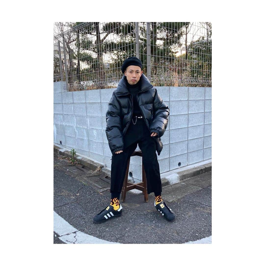 TEPPEIさんのインスタグラム写真 - (TEPPEIInstagram)「…﻿ ﻿ jacket: @maisonmargiela ﻿ knit: Martin Margiela ⑩ (by Miss Deanna)﻿ leather pants: @__wonderland__official ﻿ head: @cootieproductions ﻿ shoes: @adidasoriginals ﻿」1月7日 19時53分 - stylist_teppei