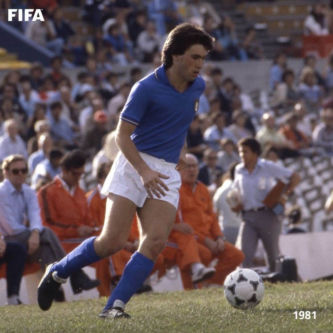FIFAワールドカップさんのインスタグラム写真 - (FIFAワールドカップInstagram)「1981 #ThenAndNow 2020  🇮🇹 Carlo Ancelotti  Italian passion and deep knowledge of the game.  #WorldCup #Italia #Azzurri」1月7日 20時20分 - fifaworldcup