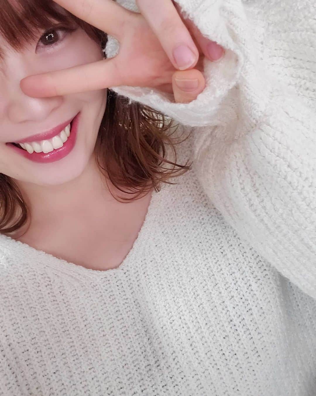 千鶴のインスタグラム：「. 今日も1日お疲れ様でした☺」
