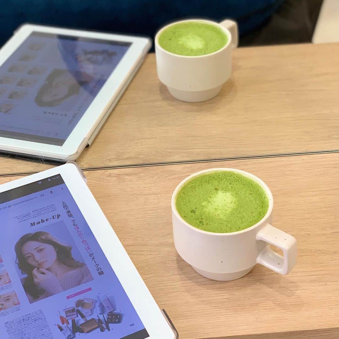 柴本愛沙さんのインスタグラム写真 - (柴本愛沙Instagram)「❤︎ 1都3県に緊急事態宣言が発令されました😭 今回は飲食店を中心にした営業短縮ですが、 その他の業種も自粛するお店があるだろうと思い きょうの午前に急いで美容院へ駆け込み💇‍♀️  完全個室で安心な、Sante vista【サンテビスタ】へ。 カラーと美髪サプリメントで しっかりメンテナンスしてもらいました。  このサロン人気No.1の #美髪サプリメント がスゴイ！  オゾン水で髪の取り切れていない汚れを落とし、 トリートメントでダメージ修復するんだけど、 乾燥でパサパサだったぼろぼろの髪と 蓄積ダメージが改善しツヤツヤに✨ 健康的なハリ・コシがよみがえって嬉しい😊  これであと1ヶ月は大丈夫そう☆  引き続き、気を引き締めて 感染症予防しっかりします！  #santevista #サンテビスタ#個室サロン #個室美容室 #個室美容院 #髪質改善#髪質改善サロン #オゾン水 #ヘアサロン #美容院 #美容室 #カラーリング #ヘアトリートメント #水天宮 #日本橋サロン #浜町ヘアサロン #浜町 #美髪カラー #ウーミーPR #メンテナンス #ストレートヘア #緊急事態宣言前に #駆け込み #haircolor #hairsalon #haircolour #hairtreatment #hairstyle #がんばろう日本」1月7日 20時31分 - aisa_shibamoto