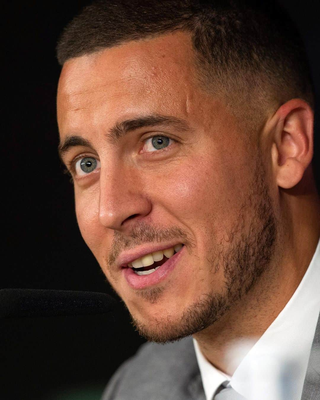 LFPさんのインスタグラム写真 - (LFPInstagram)「🎂🇧🇪✨ Happy Birthday, @hazardeden_10!   🎂🇧🇪✨ ¡Feliz cumpleaños, Hazard!   #HBD #HappyBirthday #FelizCumpleaños #Hazard #RealMadrid #LaLigaSantander #LaLiga」1月7日 21時00分 - laliga