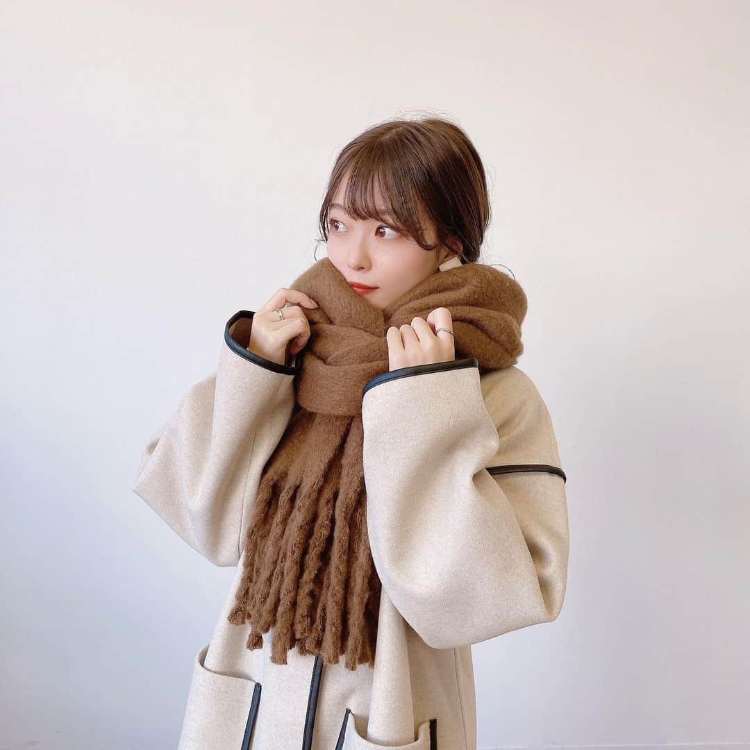 Vannie Officialのインスタグラム：「【お知らせ】﻿ ﻿ 一昨年の秋からVANNIE Uのmodelを﻿ させていただいている吉次レナです😌﻿ ﻿ 1月よりmodel だけでなく、pressとしてVANNIEに携わらせて頂くことになりました。﻿ ﻿ VANNIEの一員として、大好きなブランドに﻿ 今まで以上に携わることができ、﻿ とても幸せです！﻿ ﻿ 詳しくは個人のアカウント(@rena_yoshitsugu ) でも投稿しているので、チェックして頂けますと嬉しいです♡﻿ ﻿ これからもVANNIE U、そしてpressとしての﻿ 私もどうぞ宜しくお願い致します！﻿ ﻿ #vannie_u#ヴァニーユー #ZOZOでしか買えない⠀⠀ ﻿ ﻿ お問い合わせはDMまでご連絡ください‪‪☺︎‬」