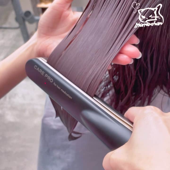 MOMOKOのインスタグラム：「話題の秘密兵器 #ケアプロ 💍🤍﻿ ございます〜🍑﻿ ﻿ いっしょに2021年の美髪計画しませんか？💋﻿ ﻿ ﻿ そしてピンクヘアがかわいい🍑🍑🤍﻿ ﻿ #shima#shima青山﻿ #ケアプロ#ケアプロトリートメント ﻿ #美髪#美髪ケア」