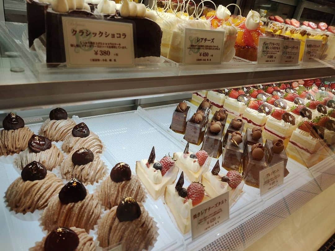 小山夏希のインスタグラム：「ここのけーき最高だた」