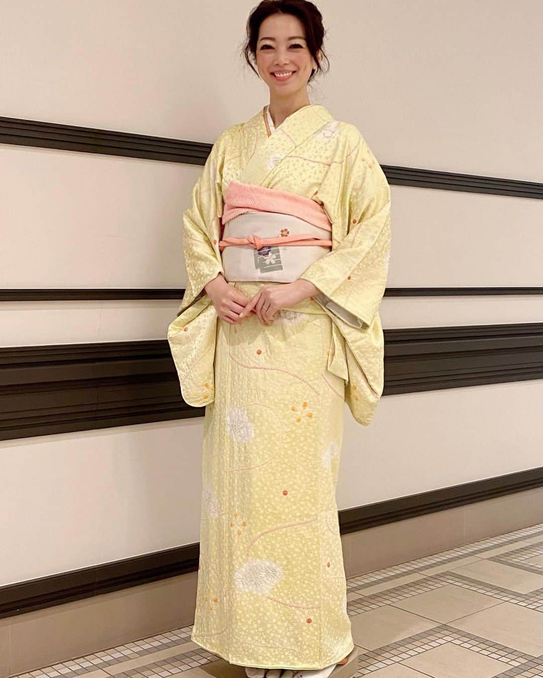 小柳津真由美さんのインスタグラム写真 - (小柳津真由美Instagram)「今年初着物👘  #きものでお正月2021  #日本橋 #着物でお出かけ #小柳津真由美」1月7日 22時01分 - mayumioyaizu