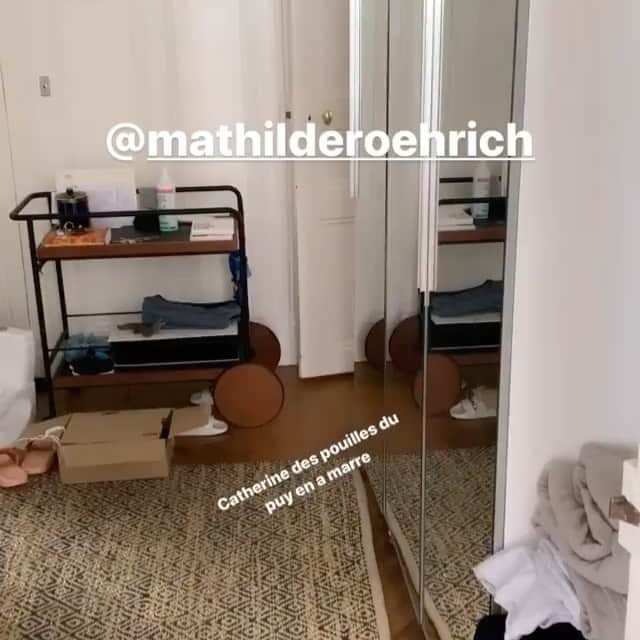 アデル・エグザルホプロスのインスタグラム：「joyeux anniversaire ma sœur je t'aime @mathilderoehrich」