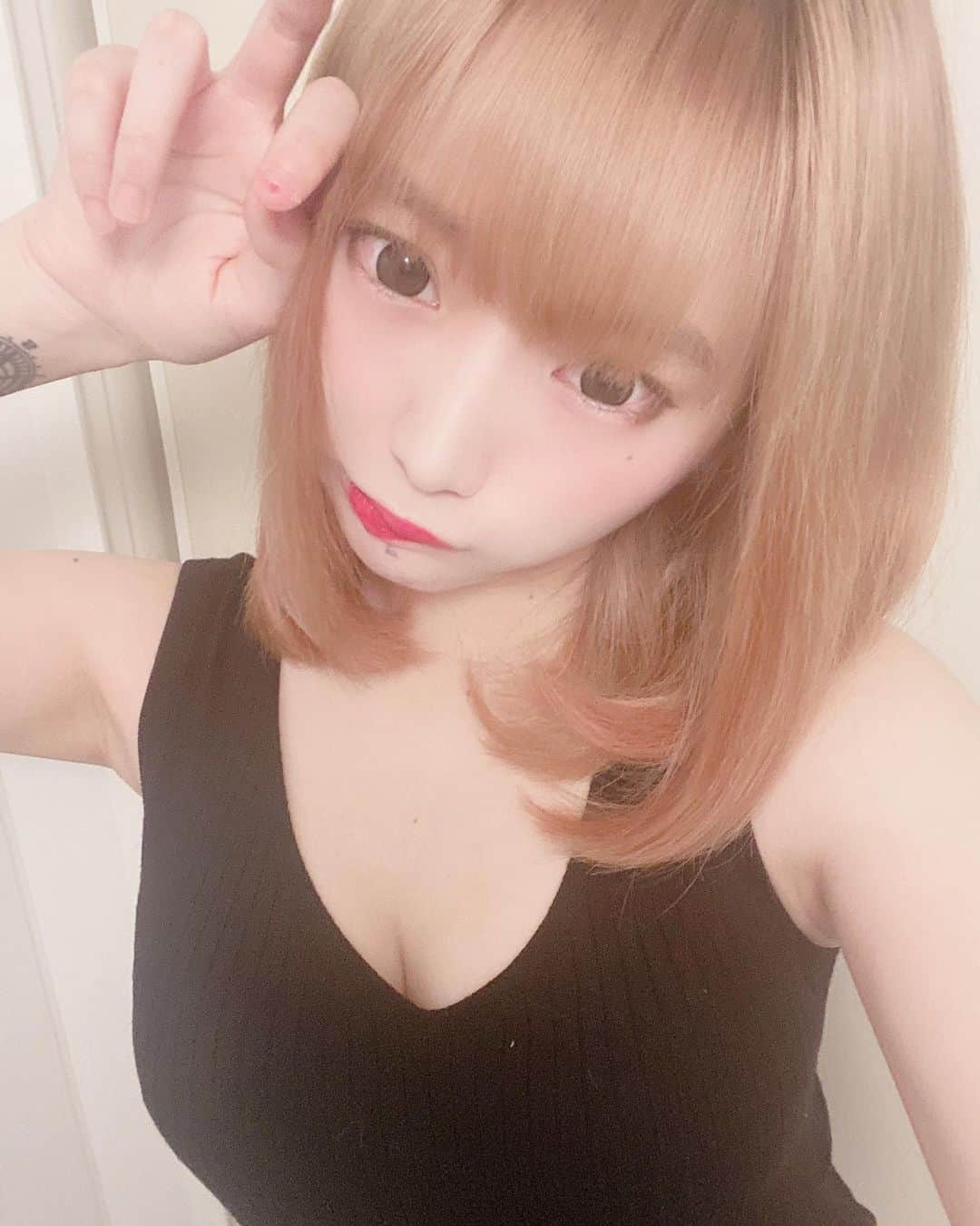 麻衣愛のインスタグラム：「君に人生責任取られちゃいたいな❤️」