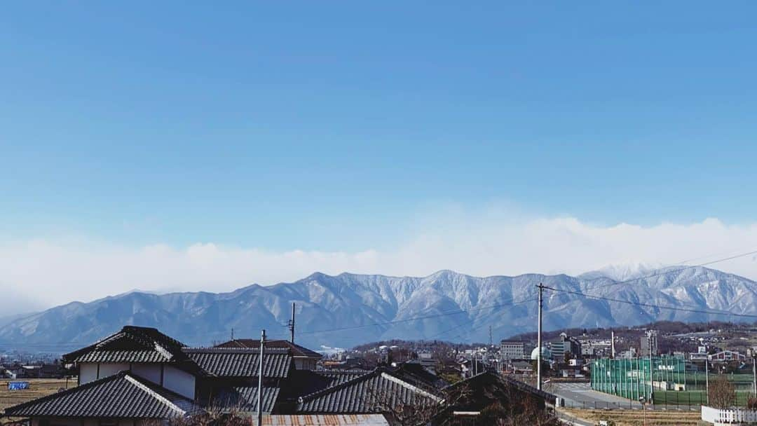 山本真由美さんのインスタグラム写真 - (山本真由美Instagram)「. . 🗻冬。　 . .  #長野　#松本　#nagano  #金宇館　#kanaukan  #温泉　#雪　#冬　#林檎　#りんご　 #建築　#architecture #アルプス　 #matusmoto #蕎麦 #soba  #まうそば #そば活 #likesforlike  #japan #discover #apple #丑  #photograph #onsen #2021  #japanese #food #nature #山」1月7日 22時44分 - mayumi_yamamoto.official