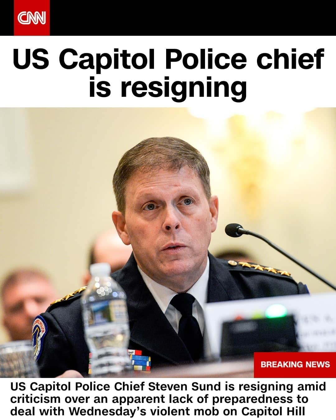 CNNさんのインスタグラム写真 - (CNNInstagram)「US Capitol Police Chief Steven Sund is resigning amid criticism over an apparent lack of preparedness to deal with Wednesday's violent mob on Capitol Hill. House Speaker Nancy Pelosi called for his resignation on Thursday and said the House Sergeant at Arms told her he is submitting his resignation as well.⁠ ⁠ (📸: Caroline Brehman/CQ Roll Call/AP Images)」1月8日 9時20分 - cnn