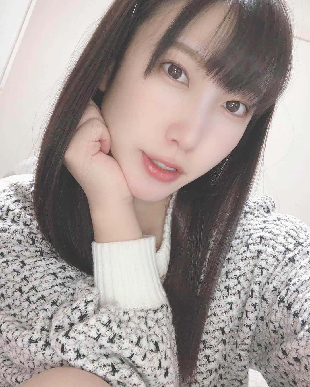 のインスタグラム：「今日もがんばりましょうっ #ファイト #japan #tokyo #akihabara #japanesegirl」