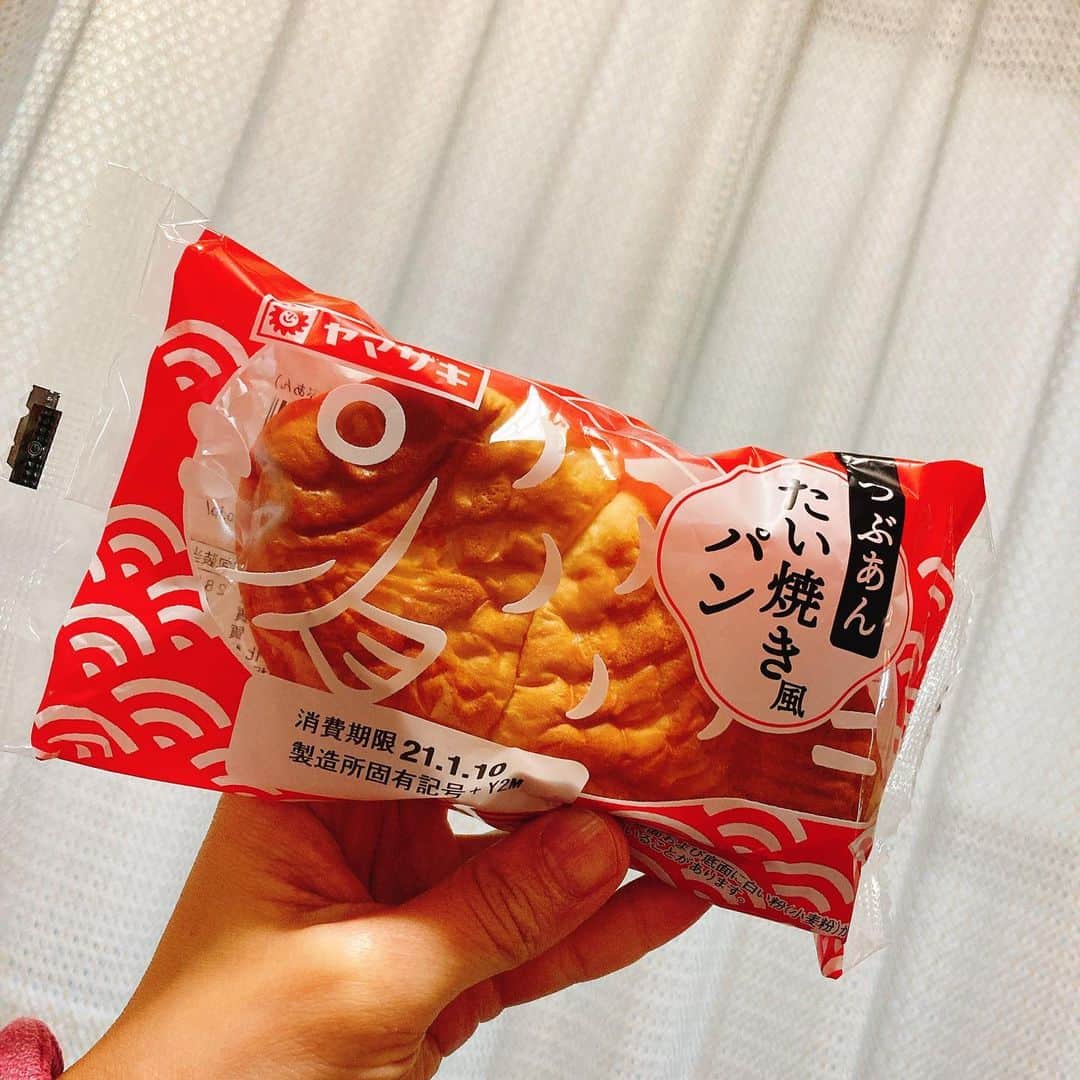 田井弘子さんのインスタグラム写真 - (田井弘子Instagram)「今日も、 1日元気で頑張ろう！！  #たい焼き風パン  #めで鯛  ファミマ以外にもありました！こちらはヤマサキ☆」1月8日 10時04分 - hirokotai