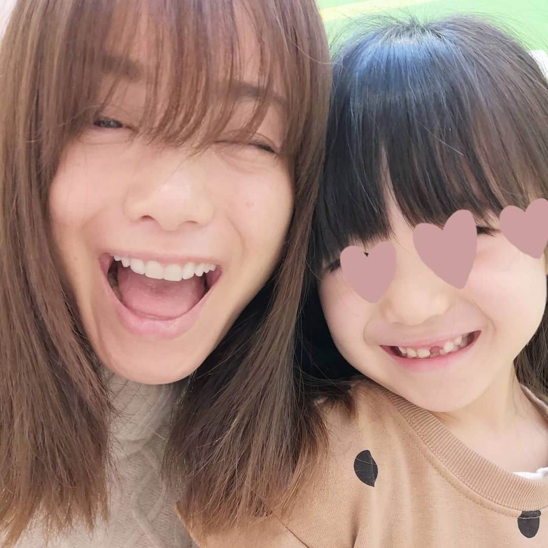 蛯原英里さんのインスタグラム写真 蛯原英里instagram 2人とも前髪カットしました 娘は 後ろ髪も スッキリしたねー 前髪カット スッキリ Hair 短くなりました 1月10日 15時42分 Eriebihara