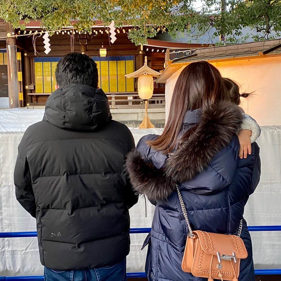 太田雄貴のインスタグラム：「明けましておめでとうございます。 新年早々、緊急事態宣言など、明るいスタートとは呼べない日が続いていますね。コロナによって、社会が分断しない事を心から願っています。 価値観の違いや主張の違いを人格否定に繋がらない事を切に願っています。 自分自身の人生を豊かにする為に、コツコツと丁寧に仕事をこなしていきたいと思います。 本年もよろしくお願いします。」