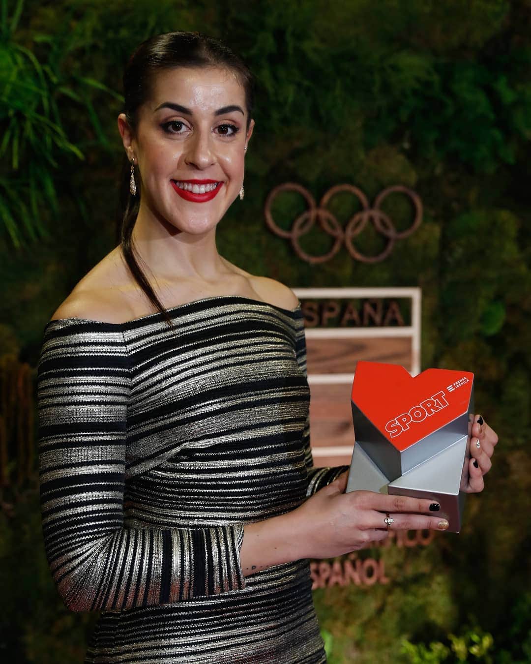 キャロリーナ・マリンのインスタグラム：「Gracias, @diariosport ❤️  #GalaValoresSPORT  📸 @sportvalen」