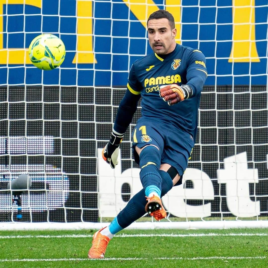 ビジャレアルCFのインスタグラム：「📸 @sergioasenjo1 📸 . #villarreal #futbol #football #soccer #laliga」