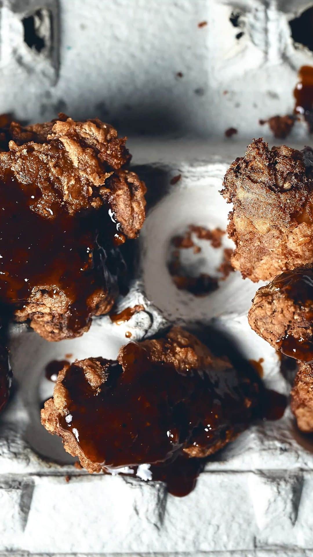 ケリスのインスタグラム：「Tequila and soy it's as good as it sounds ! Bountyandfull.com sauce bundles . It's a lifestyle」