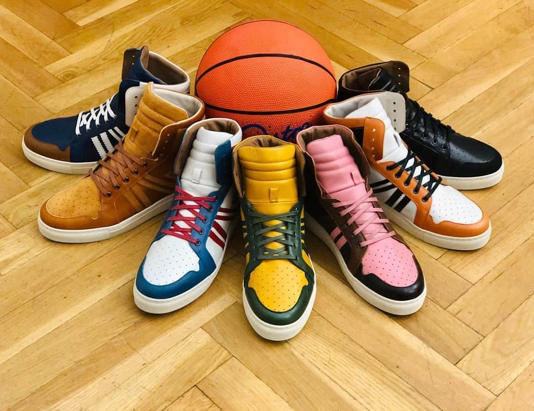 ツェハさんのインスタグラム写真 - (ツェハInstagram)「DER NEUE BASKETBALLER – ELEGANTE SPORTLICHKEIT #zeha #zehaberlin #sneakers ä #sneakeraddict #sneakers #basket #heritage #fussball #basketball #basketballer #vintagesportswear #soccer #fussbalschuhe #sport #vintagesport #calcio #sport #berlin #pictureoftheday #oldgermanbrand #berlinstyle #shoes #scarpe #wintersneakers #calzature #luxurysneakers #winterwonderland #winteroutfit #winterfashion #wintertime #wintercollection」1月8日 1時48分 - zehaberlin