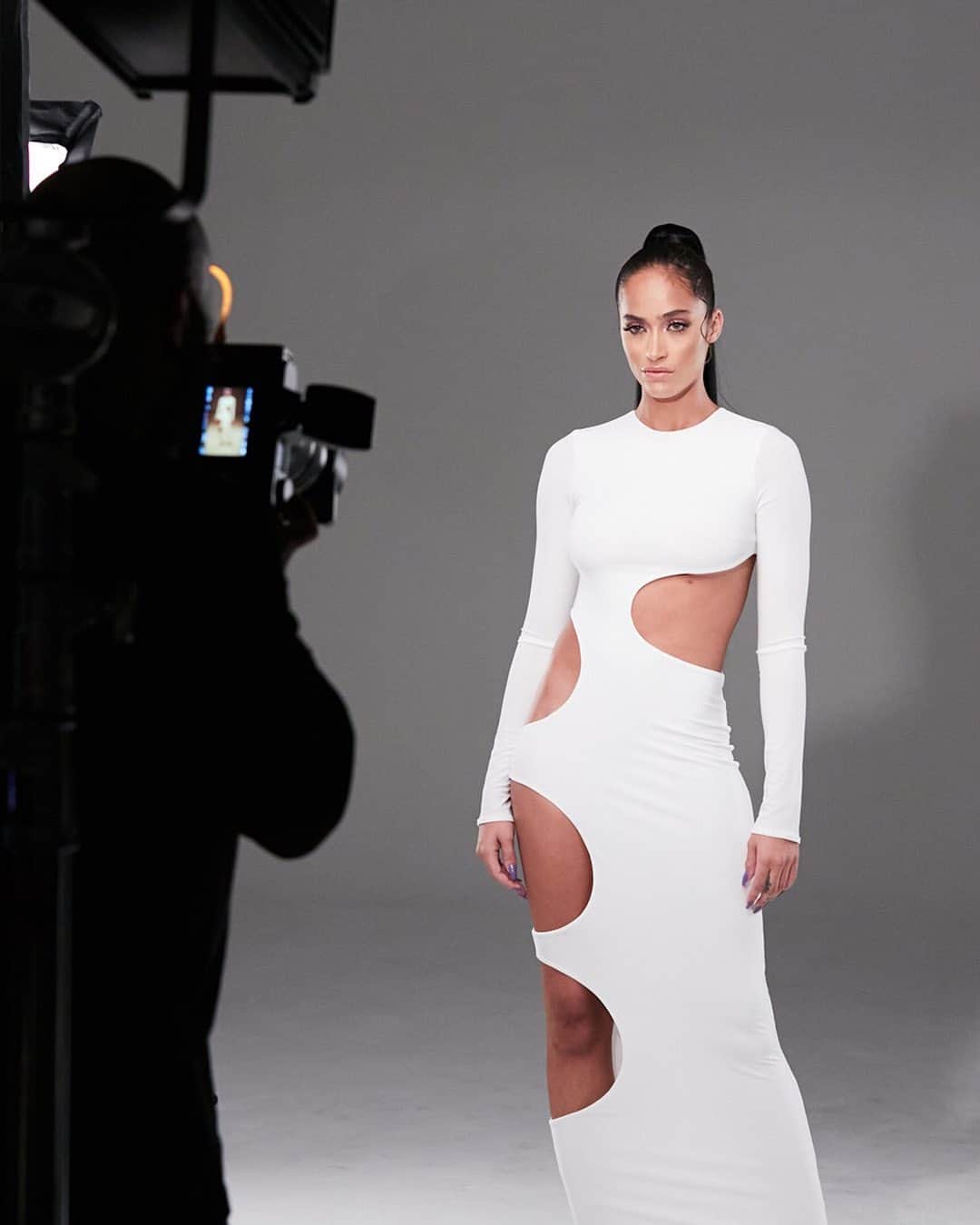 Fashion Weekのインスタグラム：「Cutout couture behind-the-scenes at @laquan_smith's lookbook shoot with @hypewilliams. BTS 📸 by @johnnydeguzman for @nyfw.」