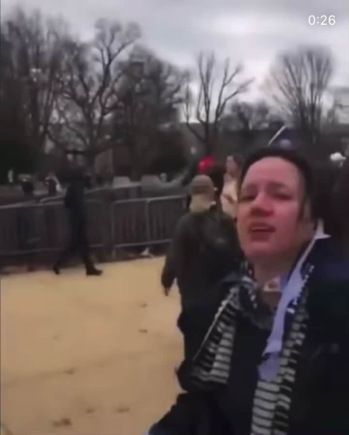 ミゲルのインスタグラム：「😂😂😂 I need everyone that follows me to see this shit. It’s sad comedy. No POC would even think to do some shit like yesterday unless they were ready to DIE. The discrepancy in justice is gross.」