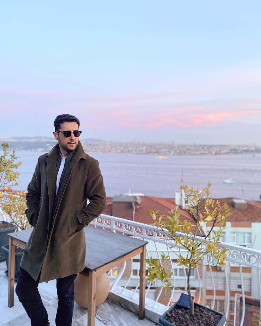 Sezgin YILMAZさんのインスタグラム写真 - (Sezgin YILMAZInstagram)「You, Me and Istanbul.. 🤓」1月8日 3時05分 - sezyilmaz