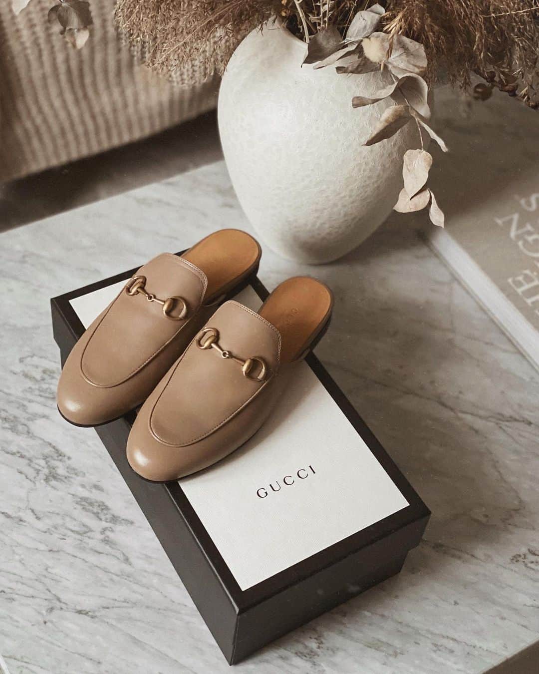 のインスタグラム：「LOVE 🤎 Gucci Princetown slippers from @mybudapestercom . Use code ‘ANNA_INSTA10’ to get 10% off 💫」