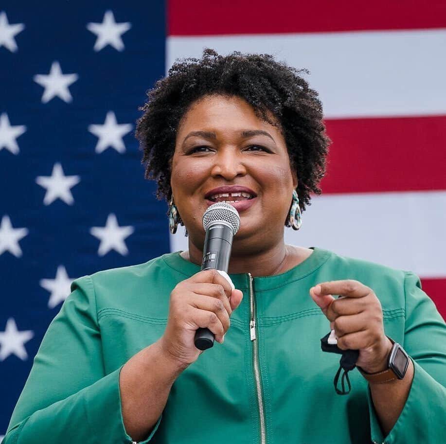 British Vogueさんのインスタグラム写真 - (British VogueInstagram)「It’s time to recognise and celebrate @StaceyAbrams for the tireless force for change she has always been. Transforming the electorate, tirelessly encouraging people to get out and vote – including Black voters, who turned out in record numbers for the state’s crucial Senate runoff elections – her 10-year plan to flip Georgia from red to blue finally paid off, meaning that the Democrats will take control of the US Senate. Click the link in bio to learn more about the woman many are already calling the most influential of 2021.」1月8日 3時55分 - britishvogue