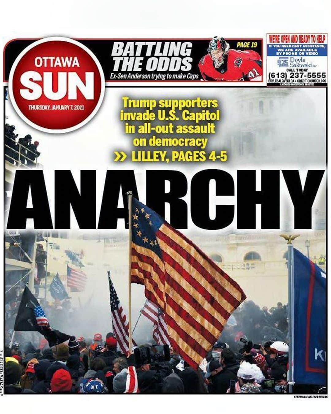 CNNさんのインスタグラム写真 - (CNNInstagram)「"Chaos. Anarchy. Assault on Democracy." Newspapers around the world reacted to US Capitol riots on Wednesday. Swipe through to see front pages from: ▪️ Australia ▪️ Canada ▪️ UK ▪️ Saudi Arabia ▪️ Nigeria ▪️ France ▪️ Brazil  (📸: The West Australian/Twitter, Ottawa Sun/Twitter, The Guardian/Twitter, Arab News/Twitter, Nigerian Tribune/Twitter, Le Monde/Twitter and Folha de S.Paulo/Twitter)」1月8日 4時00分 - cnn