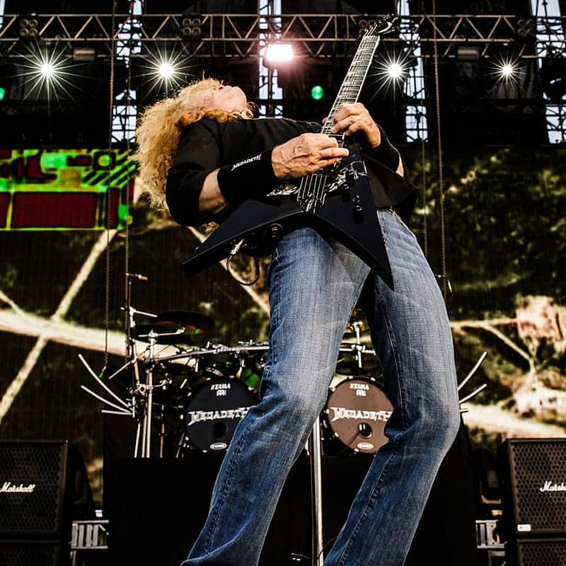 Megadethのインスタグラム：「It's #ThursDave! The Dave Mustaine Show is on air TODAY @ 12pm PT / 3pm ET! A lot of great tunes planned for this show! Brigade members (Paid or Free Trial) can get in on the conversation in the LIVE CHAT! gimmemetal.com」