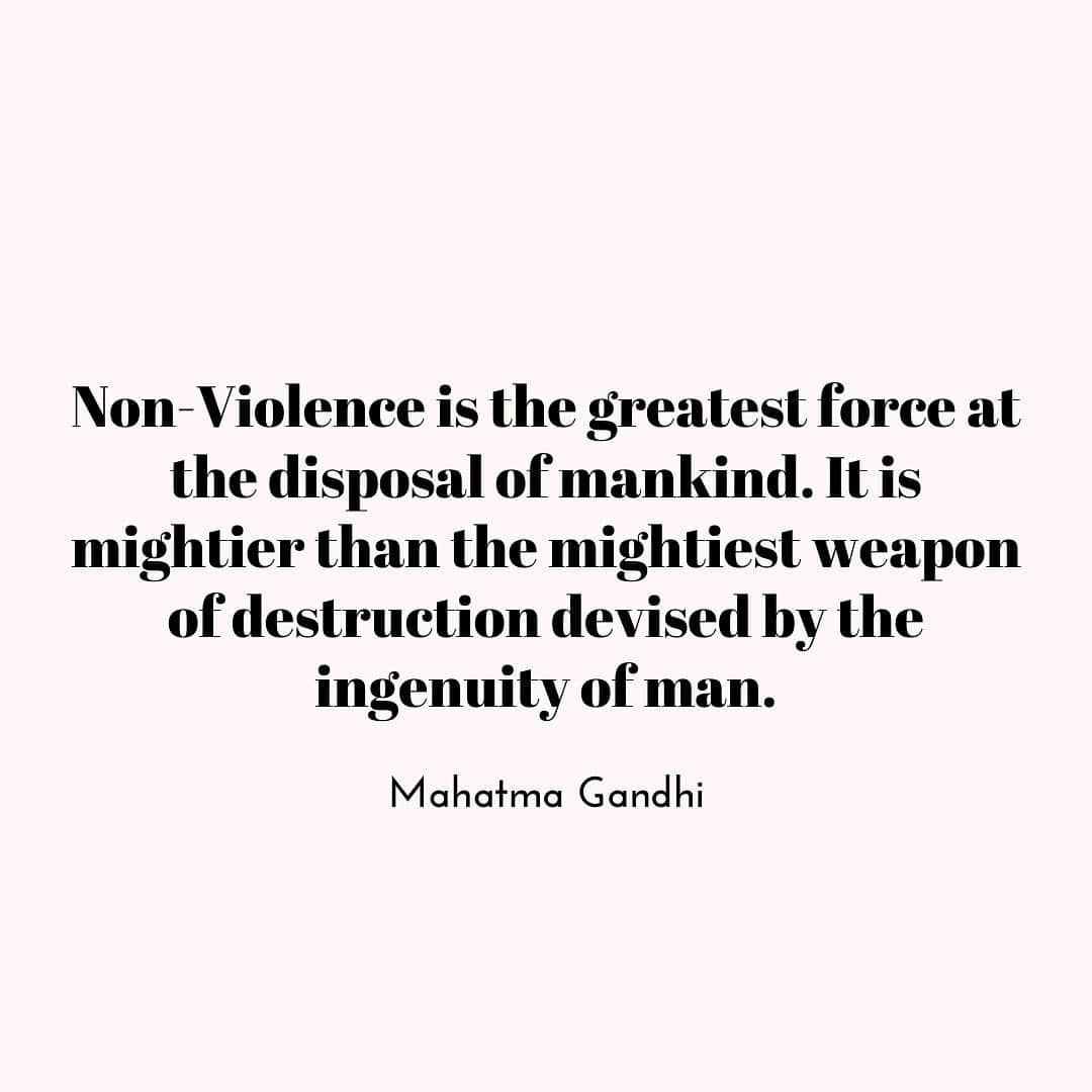 レベッカミンコフのインスタグラム：「Yesterdays violence and the tolerance of it is uncondonable and is not the country WE, or this community should support or believe in. Violence has no place in getting what anyone wants. Abusing and disrespecting our capitol should never, ever be a TOOL used to establish democracy. BTW turned off comments here as this isn’t a debate.」