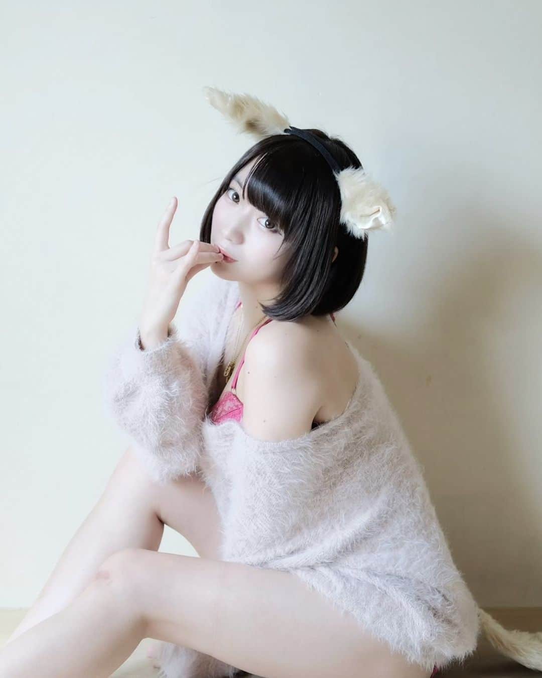 麻衣愛のインスタグラム：「あのときたすけてもらった狐です」