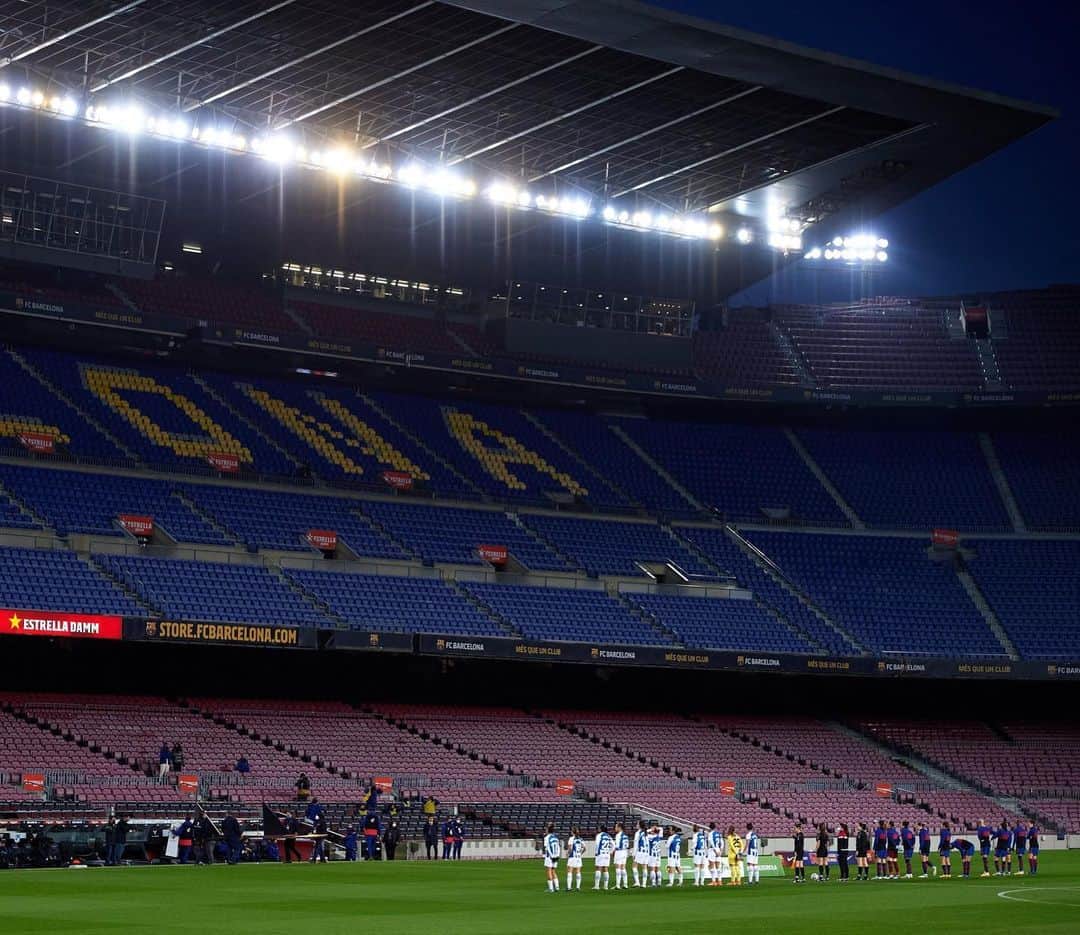山本摩也さんのインスタグラム写真 - (山本摩也Instagram)「.﻿ ﻿ Un partido inolvidable en Camp Nou. ﻿ 生涯忘れる事の無い、カンプノウでの試合。﻿ この環境でサッカー出来る幸せを噛み締めて、リーグ残り20節楽しもう。(結構まだ残ってる)﻿ ﻿ #rcdespanyol #山本摩也#futbol」1月8日 5時46分 - maya02051993