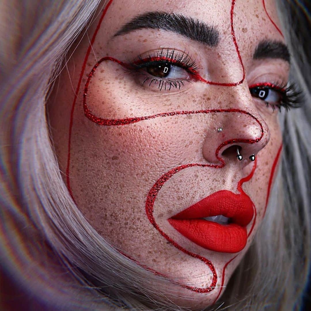 Jeffree Star Cosmeticsさんのインスタグラム写真 - (Jeffree Star CosmeticsInstagram)「A work of art ❤️ @gabiliciousxsx wearing our #velourliquidlipstick in the shade Are You Filming? ✨ #jeffreestarcosmetics」1月8日 7時03分 - jeffreestarcosmetics