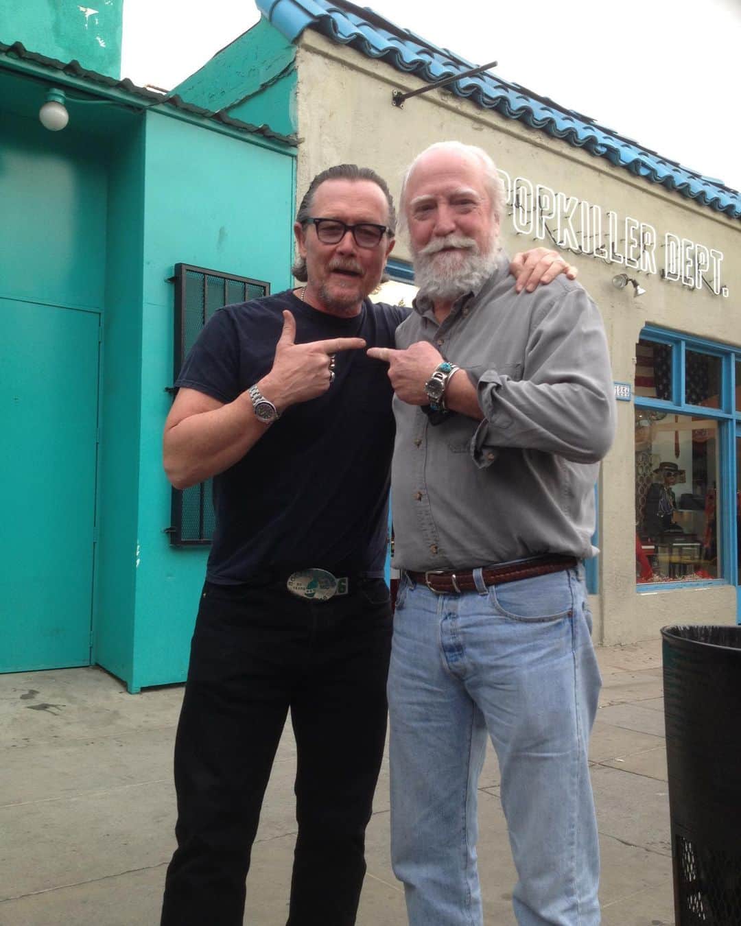 ロバート・パトリックさんのインスタグラム写真 - (ロバート・パトリックInstagram)「On this day in 2014! I bumped into my friend Scott Wilson on the street in Los Feliez. Miss you bud. #twd」1月8日 7時15分 - ripfighter