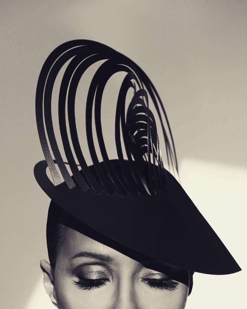 スリーアズフォーのインスタグラム：「Grateful for featuring Vesica Pisces Head piece on the one and only : @the_real_iman for @bazaaruk photographer @paolakudacki stylist @jasonrembert hair @oscarjameshair makeup @killahcamz #threasfour #iman」
